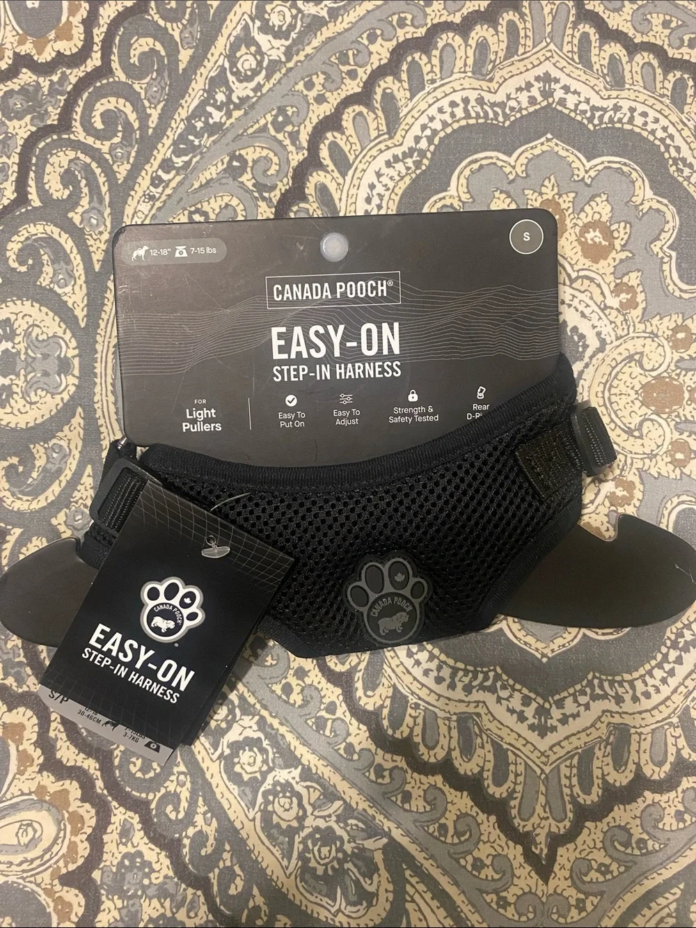 Canada Pooch Easy-On Step-In Harness in Black